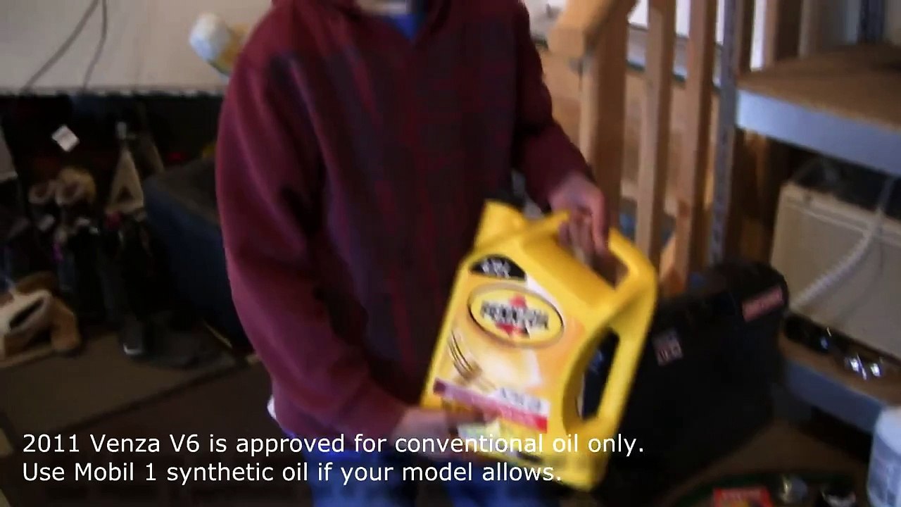 2011 Toyota Venza Oil Change...by 11 year old (HD)