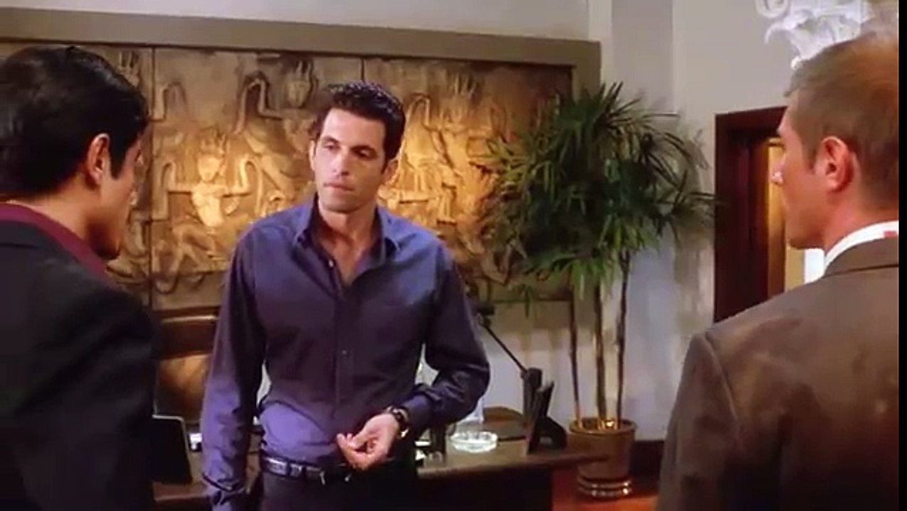 Jean-Claude Van Damme - The Eagle Path (aka Soldiers / Full Love) Trailer