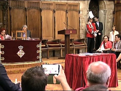 Les indignés prennent les mairies de Madrid et Barcelone