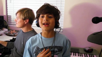 @RoneyBoys (Ian) sings Ben by Michael Jackson