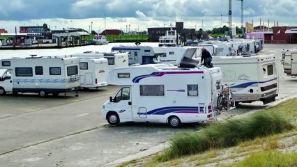 2013 Ein schöner Wohnmobil-Stellplatz an der Mole in Carolinensiel Harlesiel