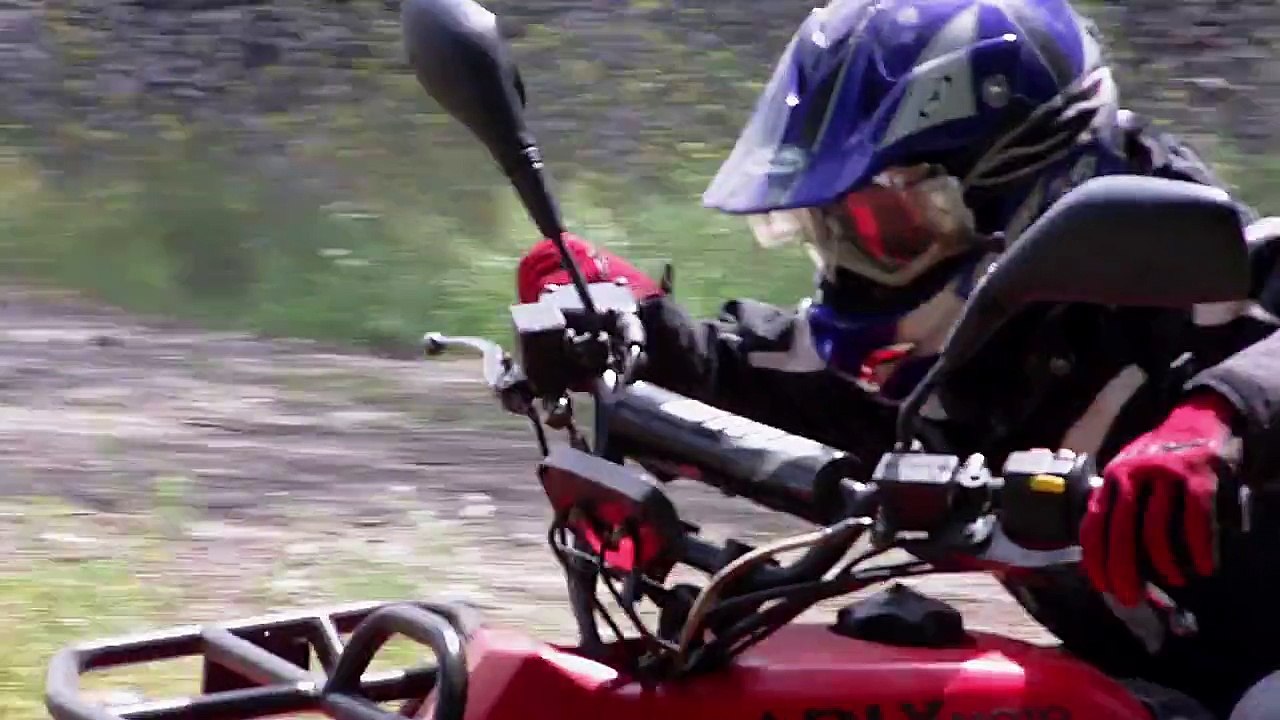 Adrien + Dyno dans la poussiere 2