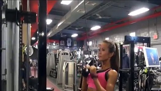 Vietnamese Fitness Model Tianna Ta Gym Workouts 2013