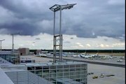 Landung am Rhein-Main Airport Frankfurt