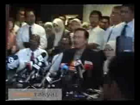 Anwar Ibrahim - Press Conference 17/07/2008 (Malay Version)
