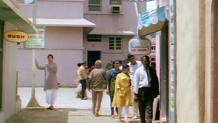 Hum The Jinke Sahare Kaash Woh Bhi Hote Hamaare ....