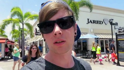 MoreTDM | WELCOME HOME, PUGS!! | TheDiamondMinecart // DanTDM