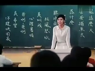 小雞雞翹起來了XDDD好笑