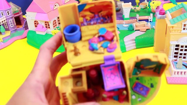 Polly Pocket Collection Disney Princess Aladdin Jasmine Dollhouses Light Up Polly Castle Video