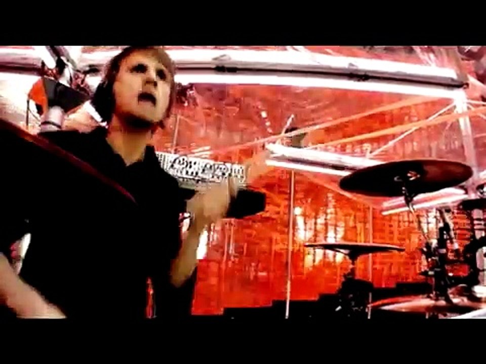 Muse - Hysteria [Live From Wembley Stadium]