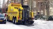 Vrachtauto Raab Karcher vast door gladheid Burgemeesterswijk Arnhem - Truck stuck in 1 cm of snow.