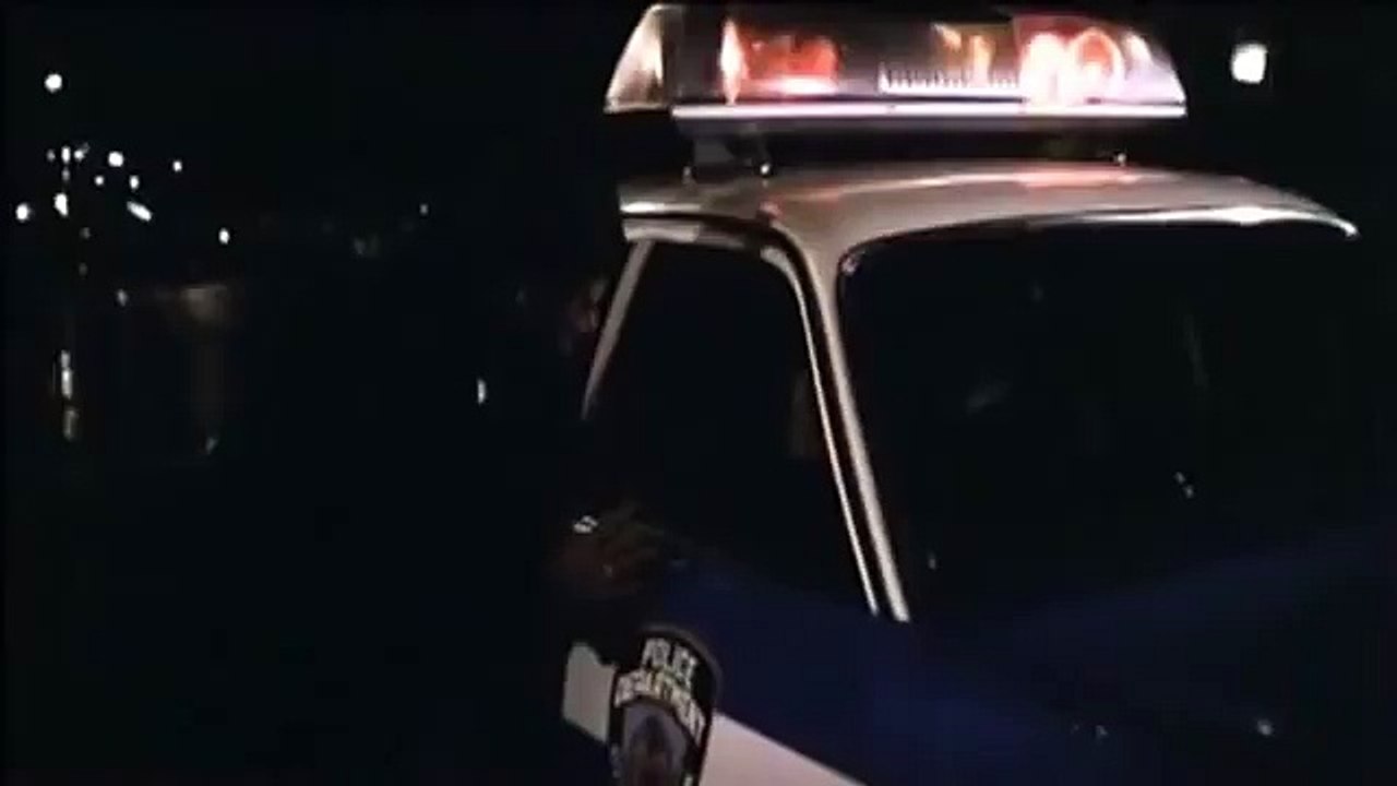 Scarface Deleted Scenes - Alberto car bomb planting scene