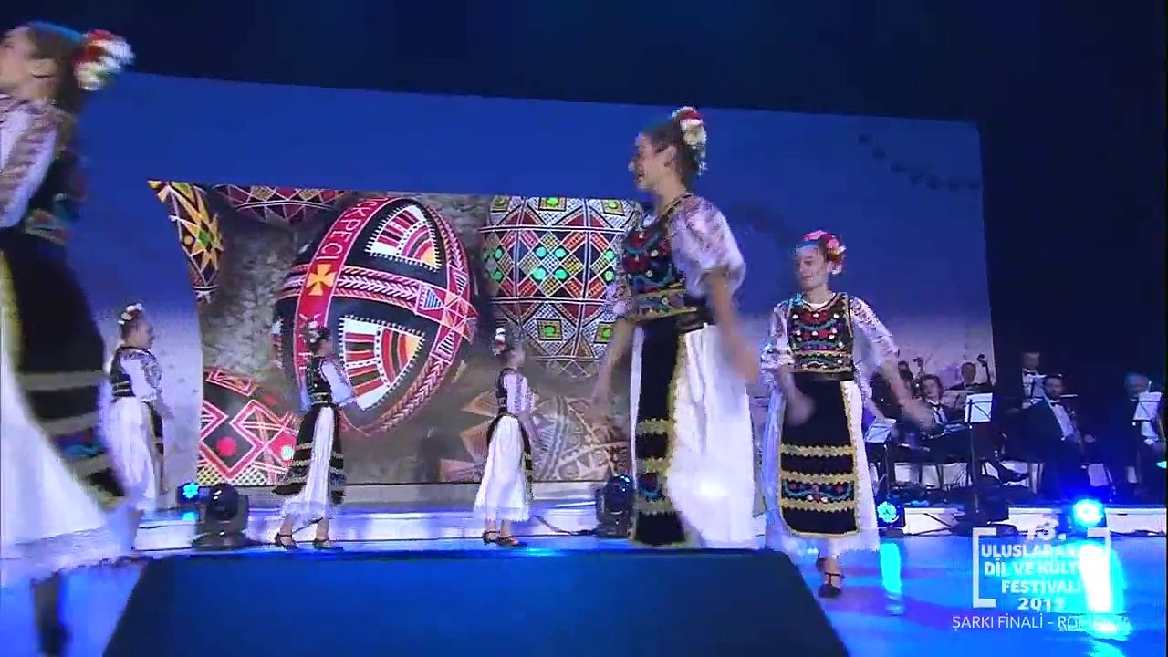 20 Romen çocuk halk oyunları 13.Türkçe Olimpiyatı Şarkı finali 2015 Romanya