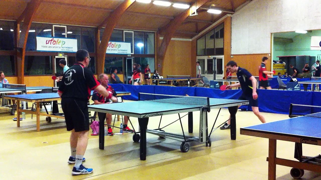 Finale Ponthierry-Chambry Coupe départementale Match décisif fin 1er set