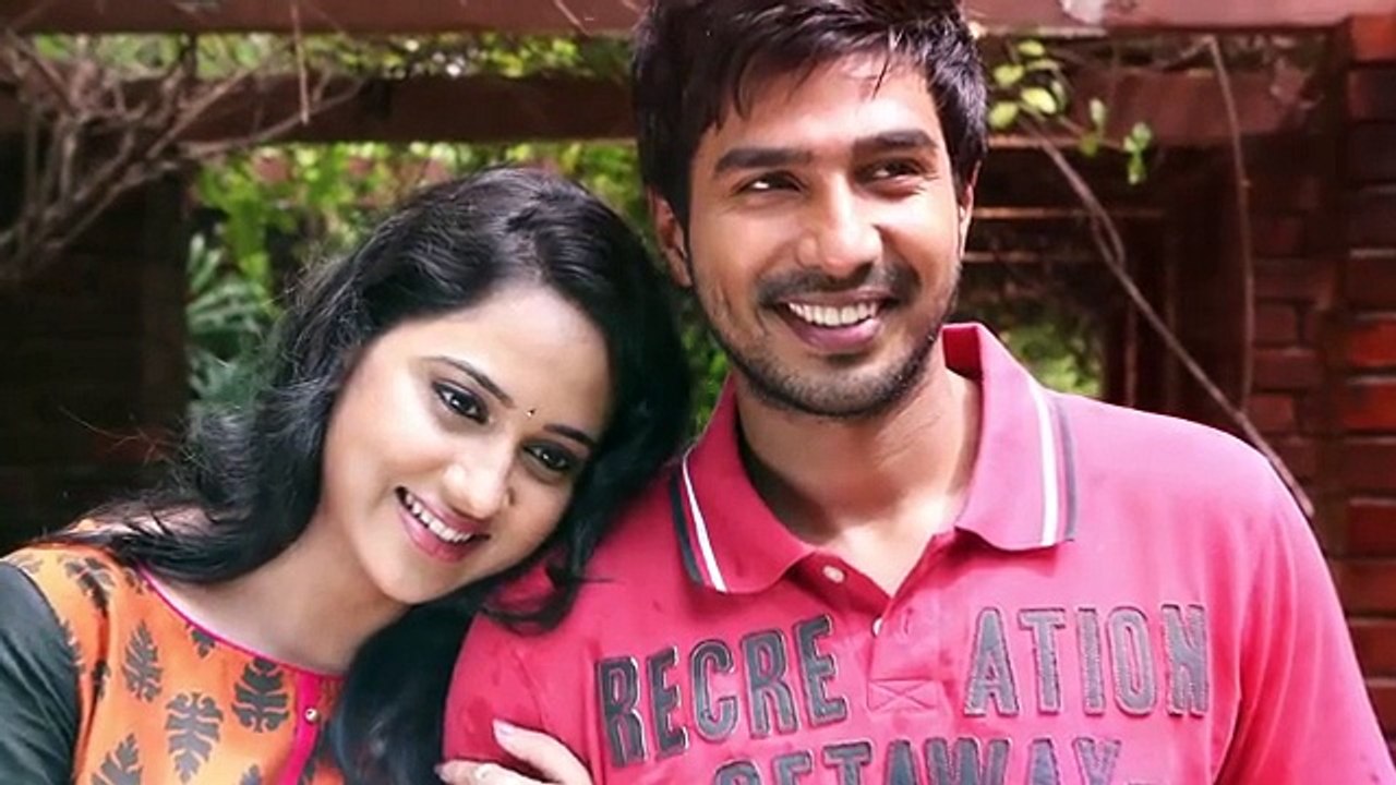 Kadhale Kadhale Song with Lyrics _ Indru Netru Naalai _ Vishnu Vishal _ Mia George _ Hiphop Tamizha