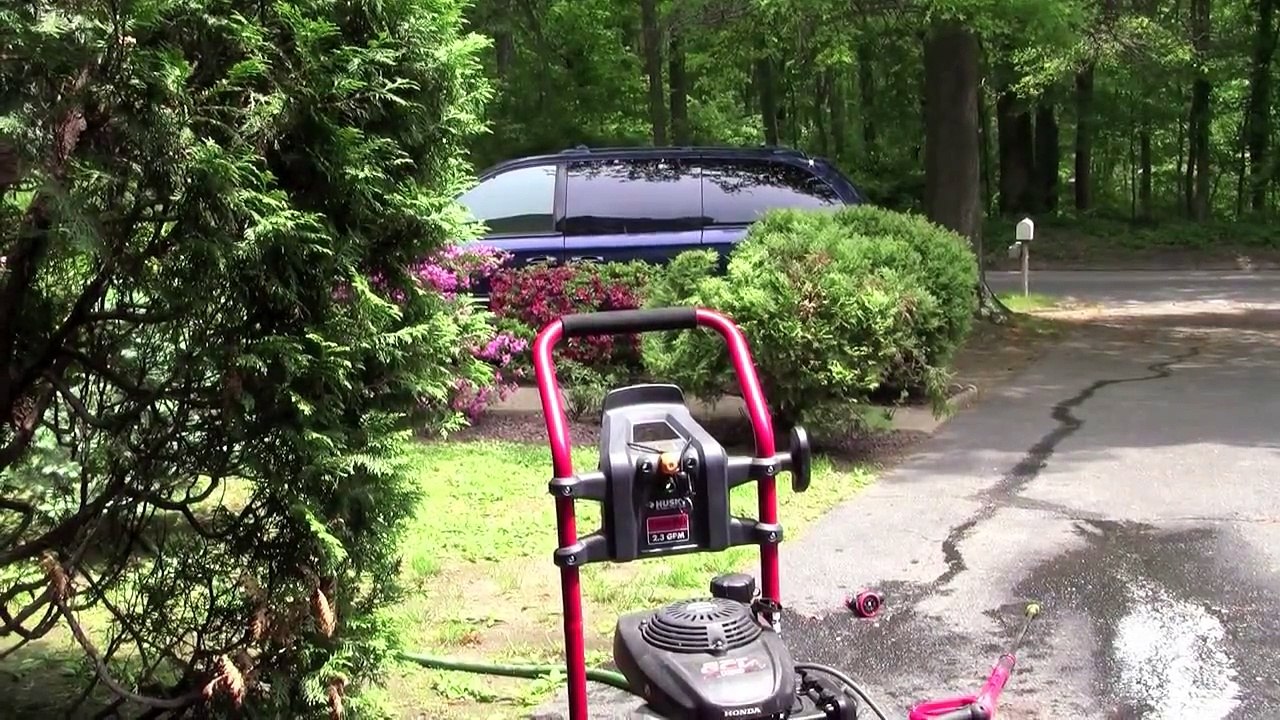 2,600 PSI Husky pressure washer from the dump