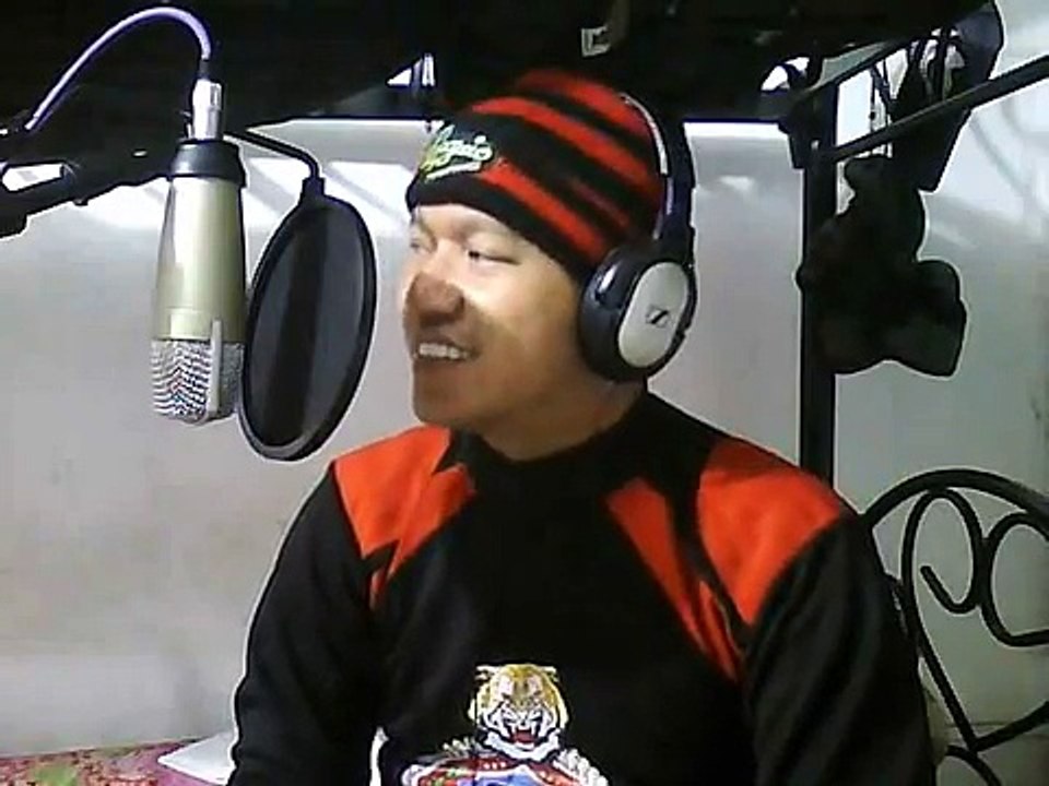 WHEN SHE CRIES by Restless Heart covered by Robert Basan Abella Jr. (Mamang Pulis)