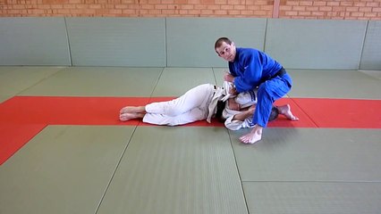 Sankaku jime from a turnover