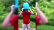 Ook koning uitgedaagd ALS Ice Bucket Challenge - VTM Nieuws