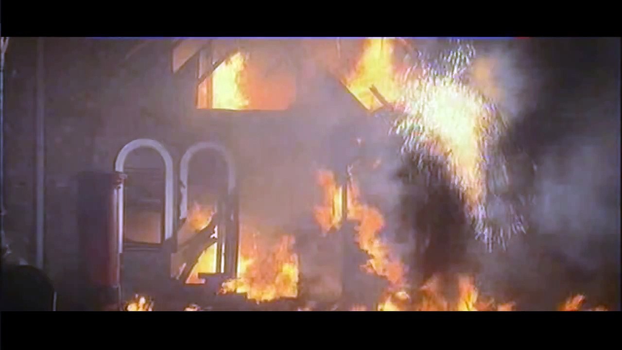 Coronation Street Tram Crash HD (thomas)