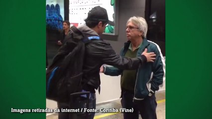 Kleber Gladiador chega a Curitiba para assinar com o Coxa