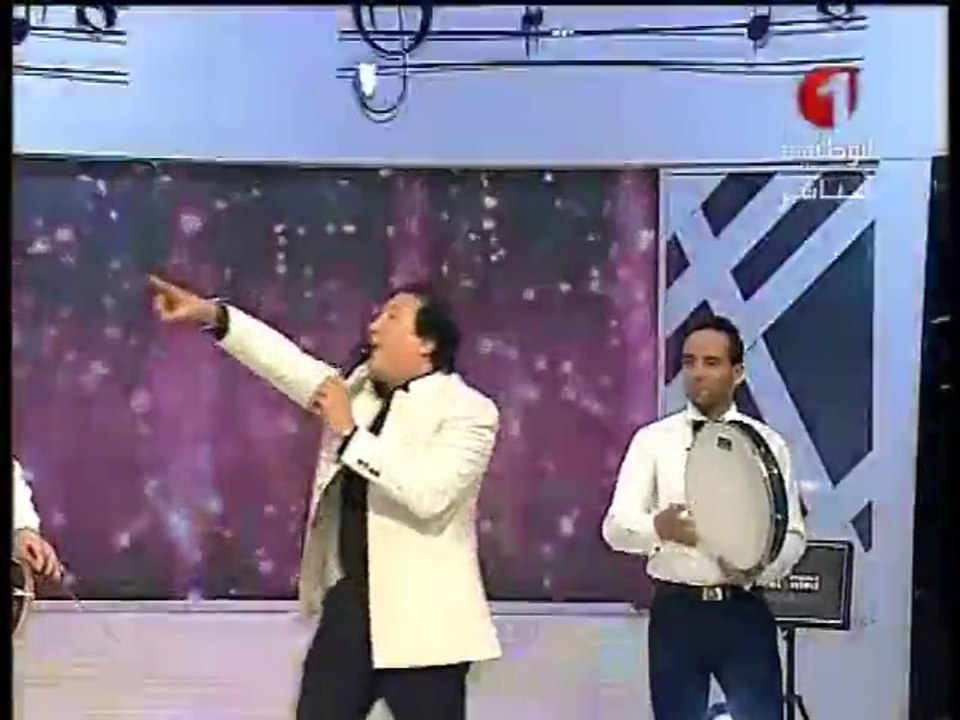 هشام النقاطي  - آه يا ماما راني نا - مع ندى بن شعبان - منوعة "كل أحد " - 2015/06/14