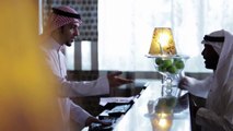إصرار عامل نظافة سعودي جعله مدير في أشهر معلم فندقي بالعالم