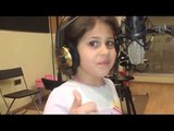 Bambina fantastica canta Habla si Puedes dalla serie tv Violetta