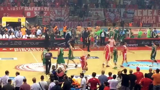 Ολυμπιακός - Παναθηναϊκός (φινάλε αγώνα)