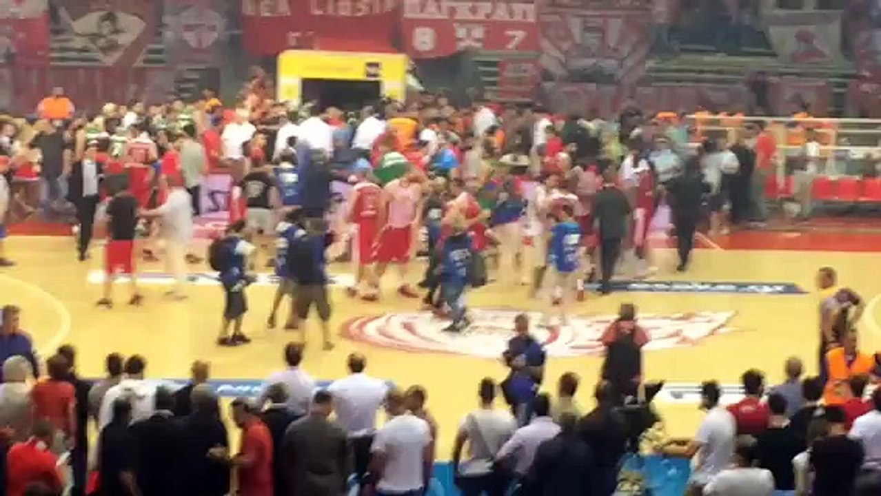 Ολυμπιακός - Παναθηναϊκός (φινάλε αγώνα)