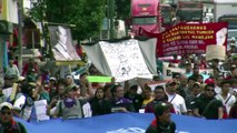 Guatemaltecos exigen renuncia de Otto Pérez