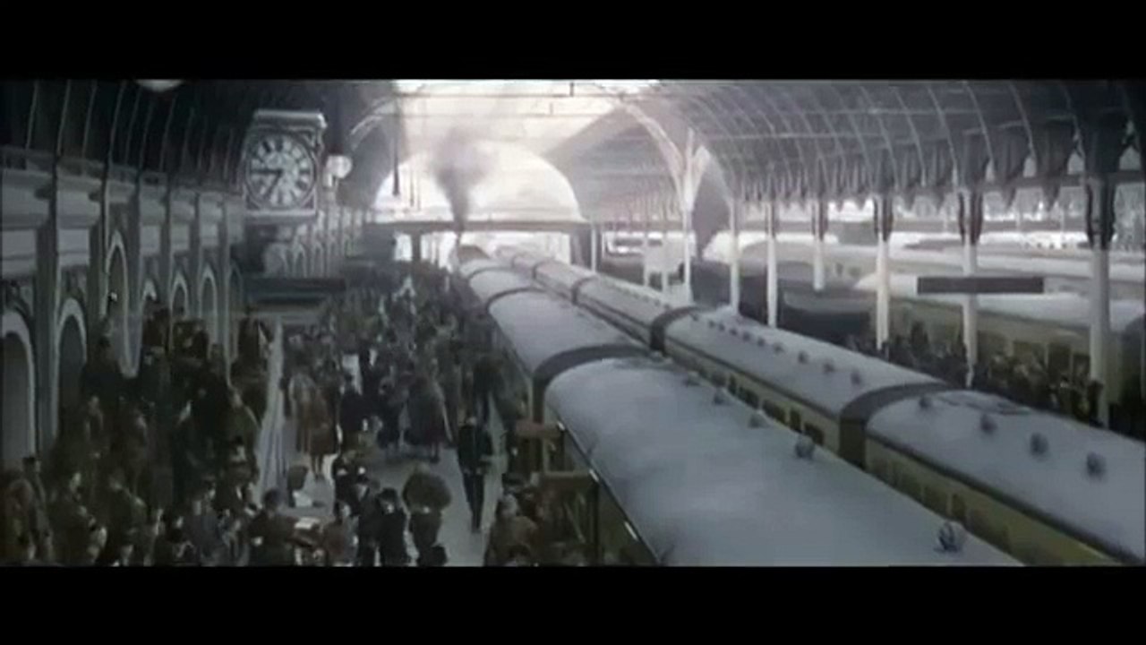 Clip of bombing and evacuation from The Chronicles of Narnia: The Lion, the Witch and the Wardrobe