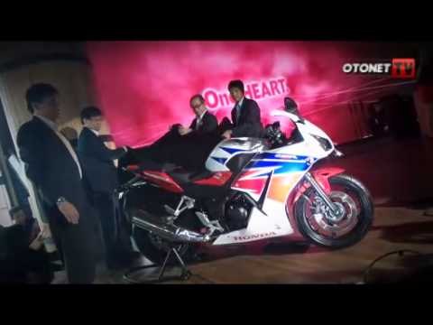 Launching Honda CBR 250 R