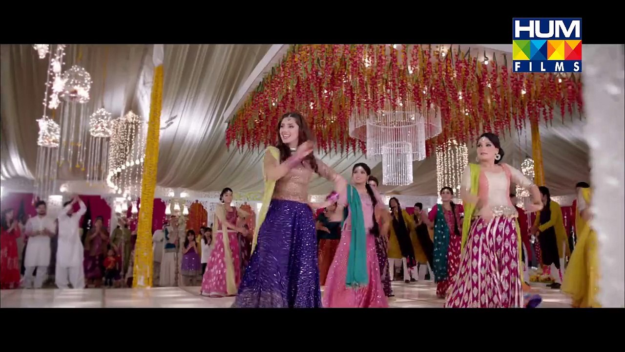 ‘Ballay Ballay’ Song from Bin Roye Movie: Watch Mahira & Adeel Shake a Leg Together