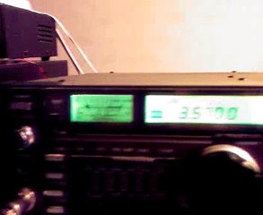 Icom IC 735