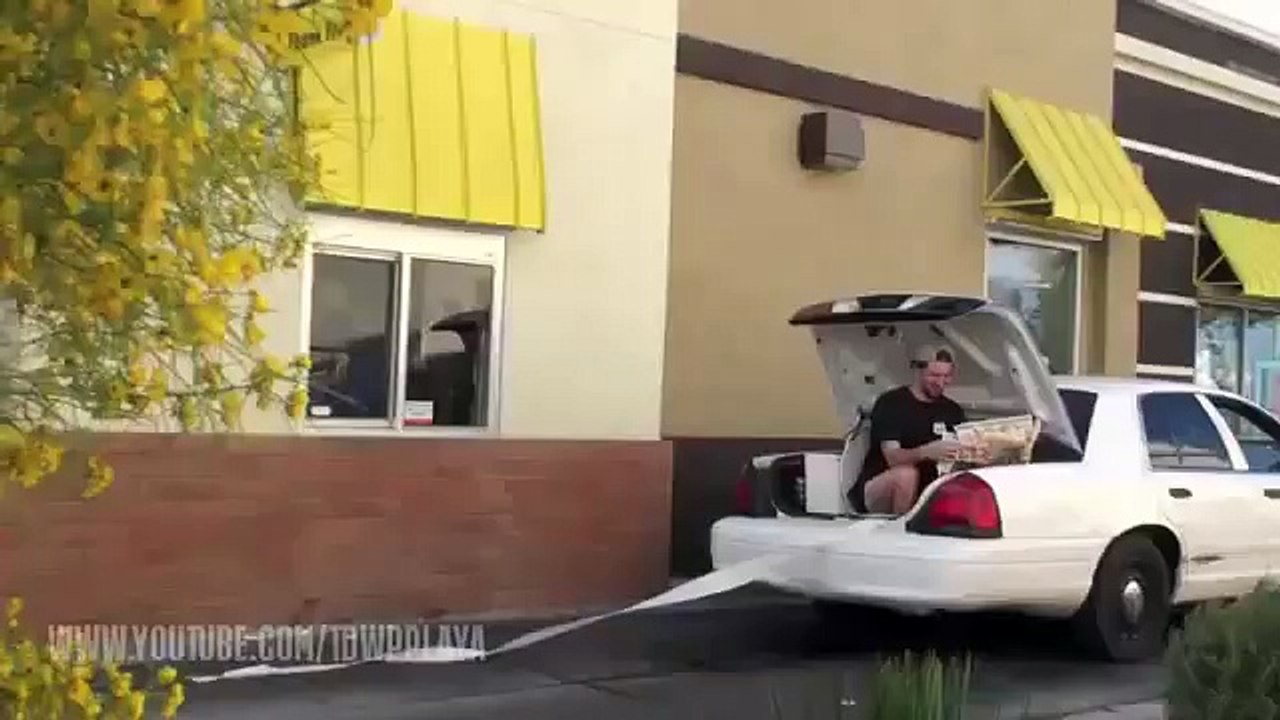 TAKING A SHIT IN PUBLIC PRANK - FUNNY PR