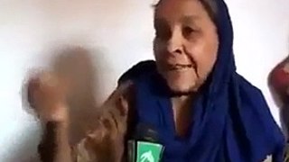 Old Woman Bashes Nawaz Sharif, Asif Ali Zardari, Azam Khan Swati And Ghulam Ahmad Bilour PG-18+
