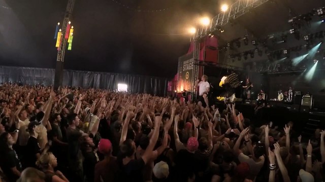 Great beer catch made by John Coffey lead singer at Pinkpop 2015.