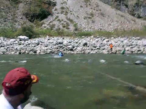 River-crossing-in-Jim-Corbett-National-Park