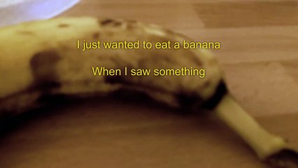 Il trouve une terrifiante araignée vivante dans sa banane