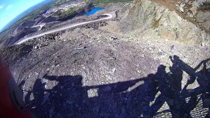 La tyrolienne la plus rapide du monde : 160 kmh