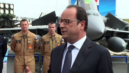 Hollande presse la Grèce de reprendre les négociations
