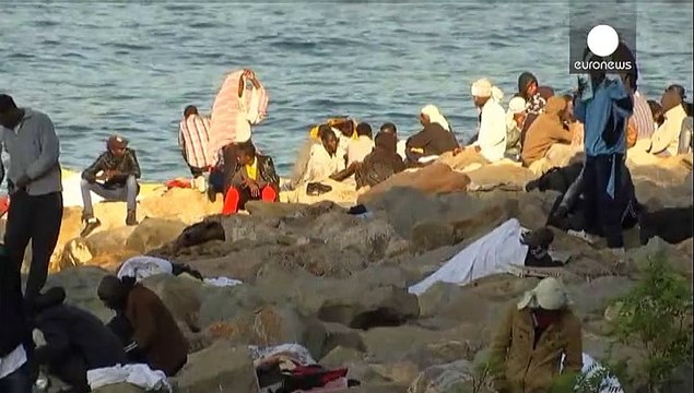 Fransa'ya geçmek isteyen göçmenlerin İtalya'daki bekleyişi sürüyor