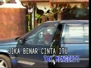 UKS cinta itu buta