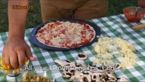Faire cuire une pizza dans une voiture : la campagne choc contre l'abandon d'enfants version FR