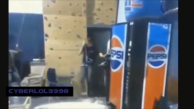 UNO DEI VIDEO PIU DIVERTENTI AL MONDO DA NON PERDERE!!!