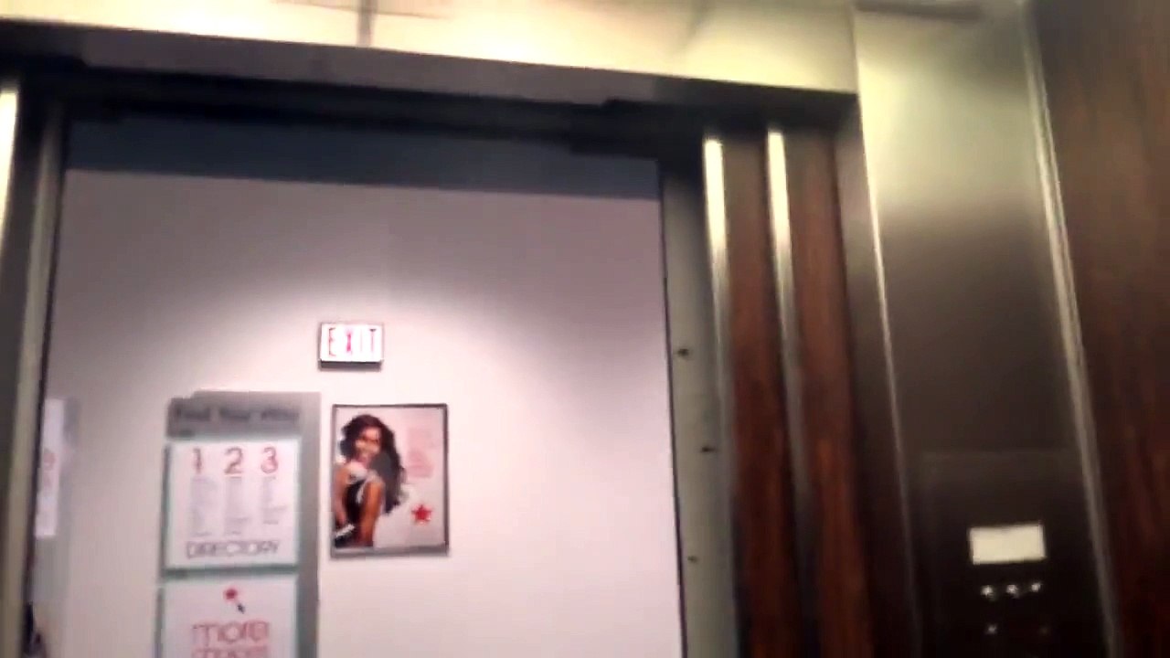 Unknown Elevator at Macy's at Paramus Park in Paramus, NJ