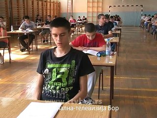 Testom iz srpskog jezika počelo polaganje male mature, 15. jun 2015. (RTV Bor)