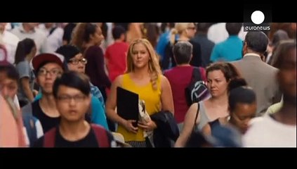 "Trainwreck" una comedia romántica basada en los miedos de las treinteañeras