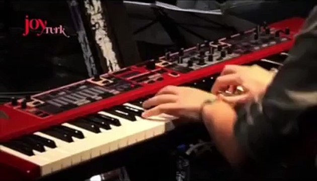 Hande Yener - Dön Bana (JoyTürk Akustik Canlı Performans)